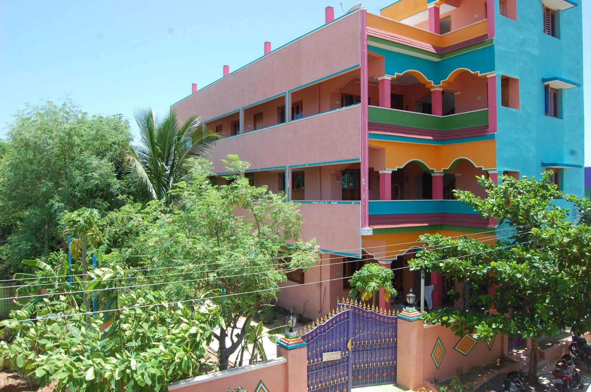 Rainbow Guest House Tiruvannāmalai エクステリア 写真