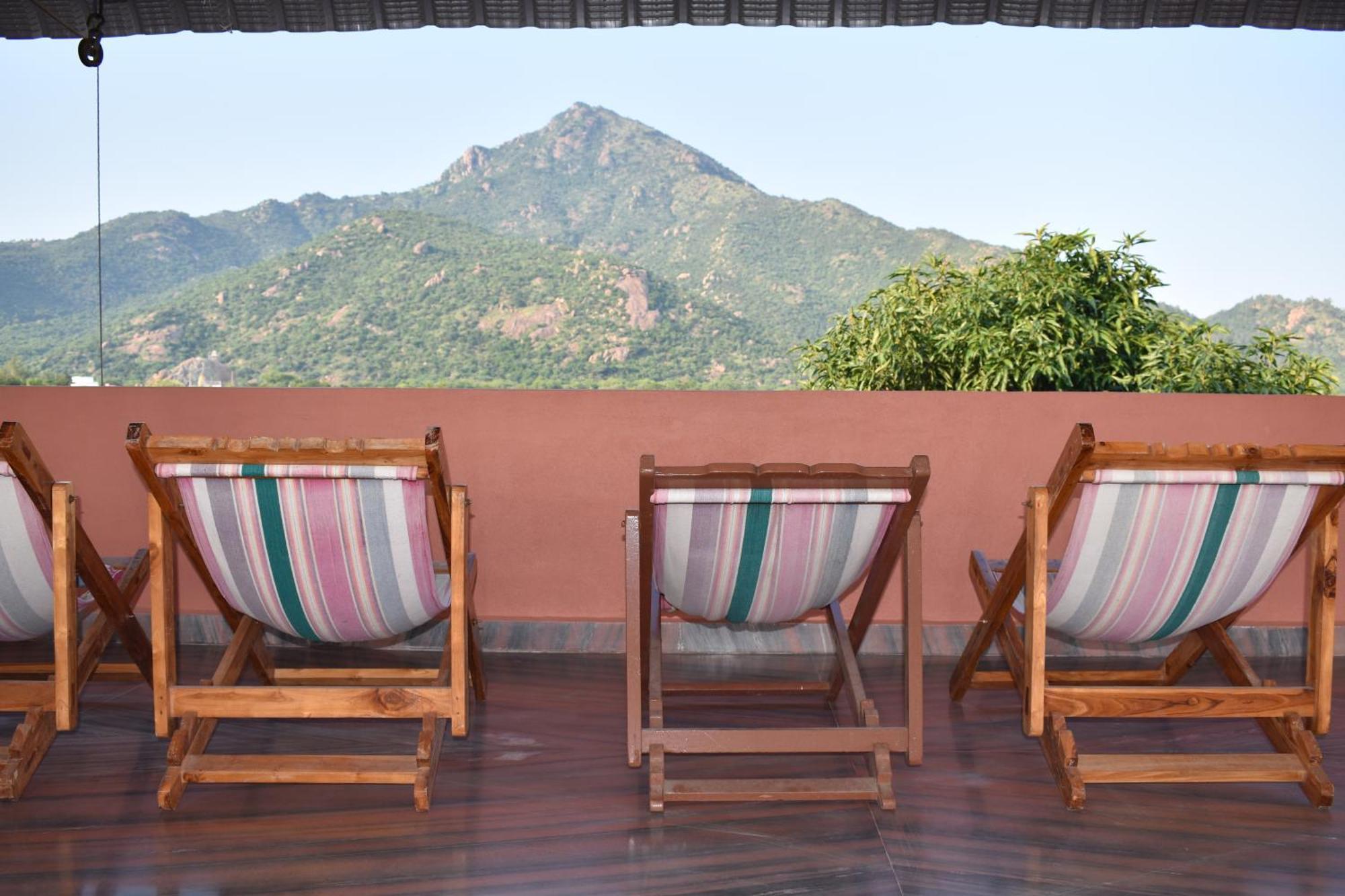 Rainbow Guest House Tiruvannāmalai エクステリア 写真