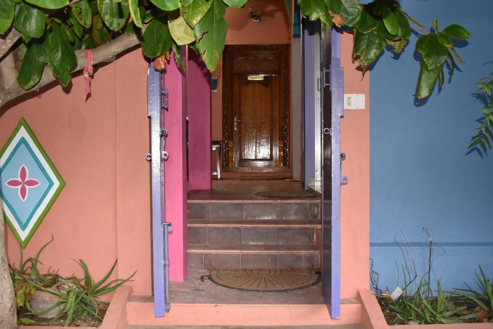 Rainbow Guest House Tiruvannāmalai エクステリア 写真