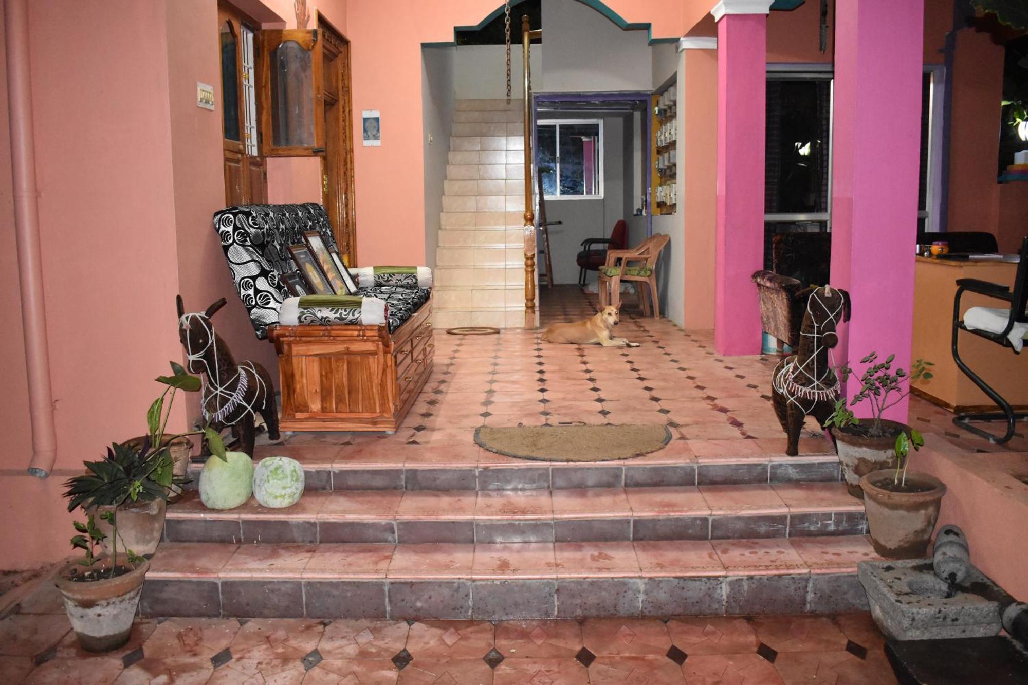 Rainbow Guest House Tiruvannāmalai エクステリア 写真