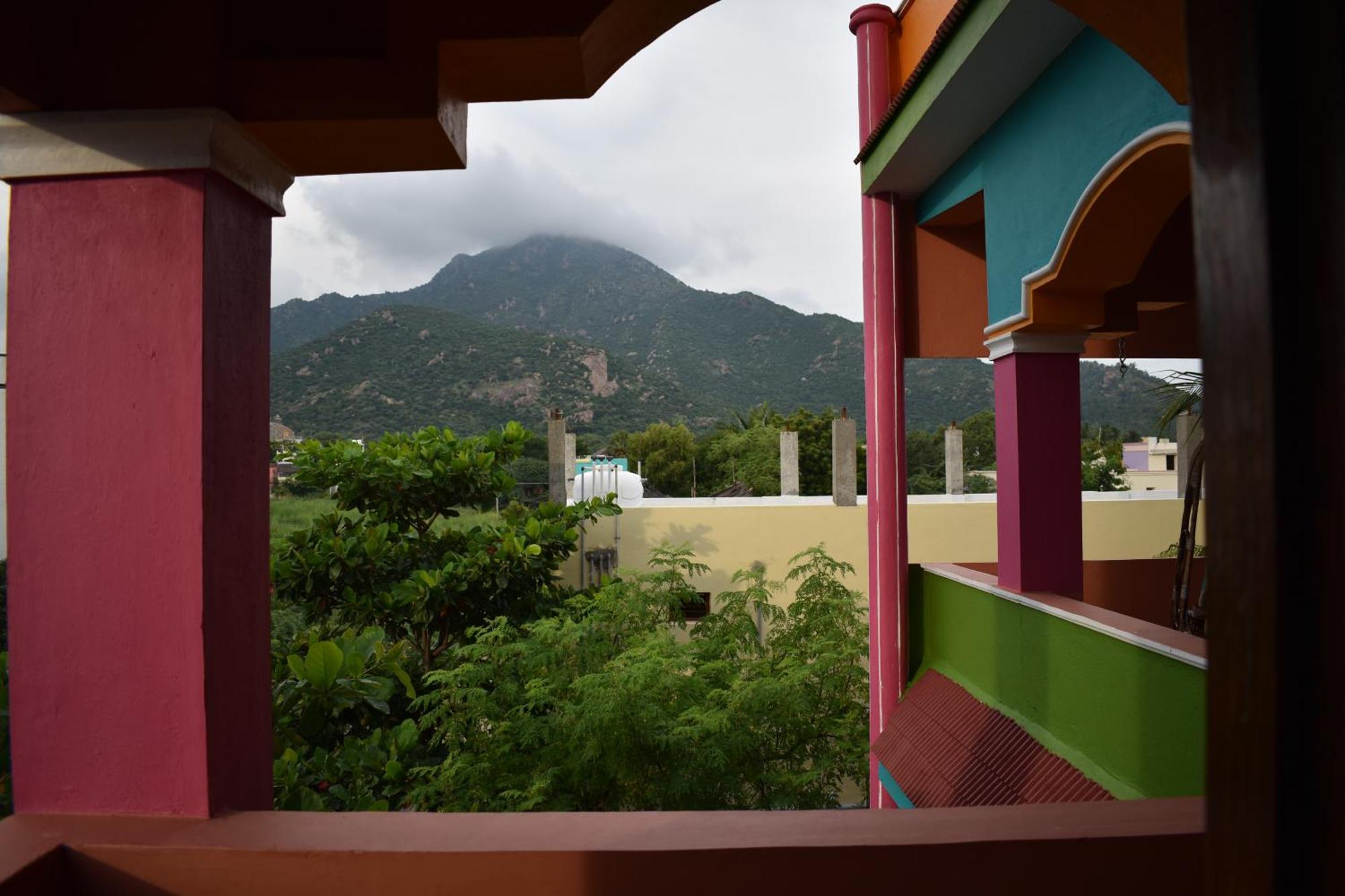 Rainbow Guest House Tiruvannāmalai エクステリア 写真