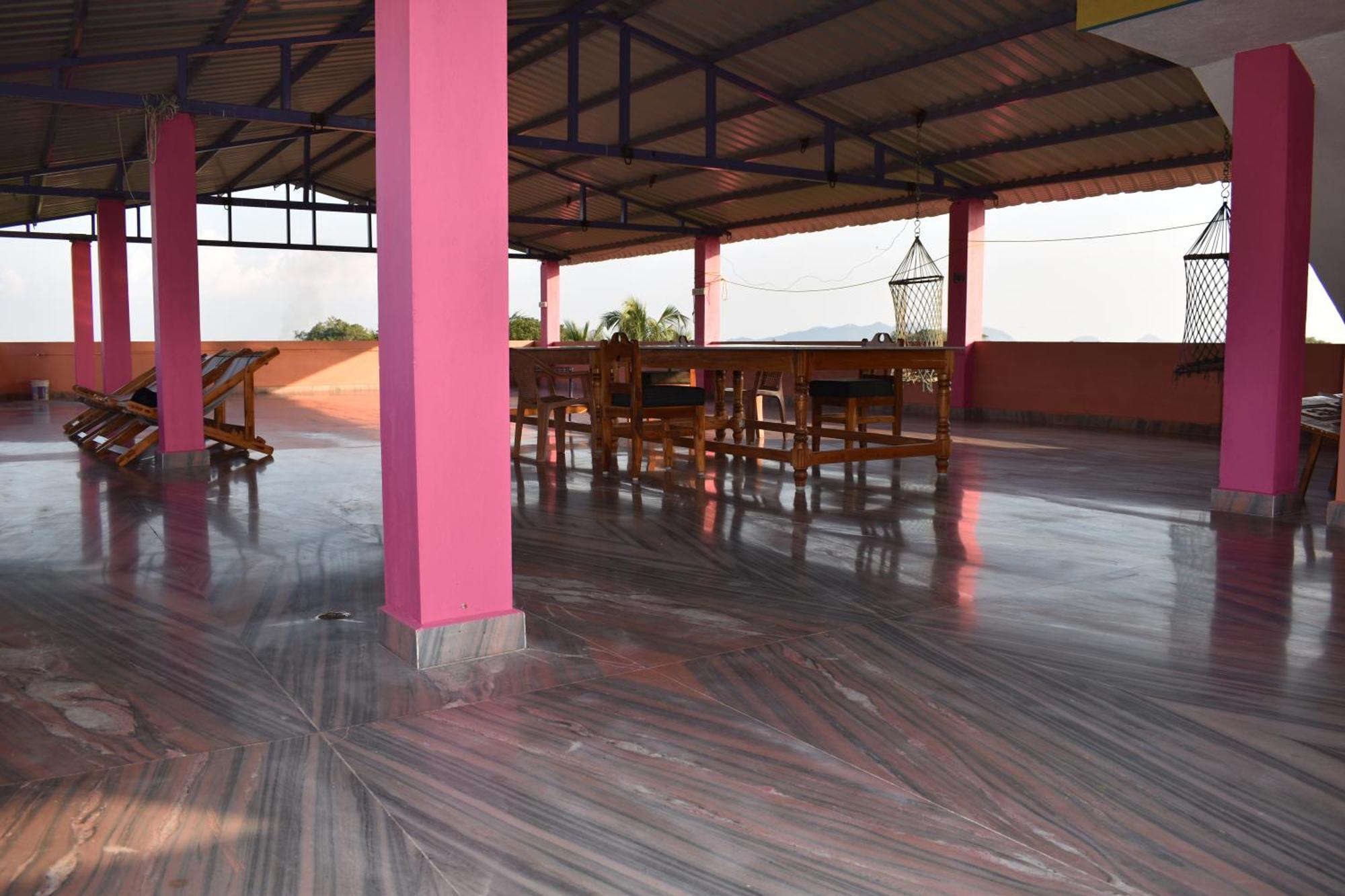Rainbow Guest House Tiruvannāmalai エクステリア 写真