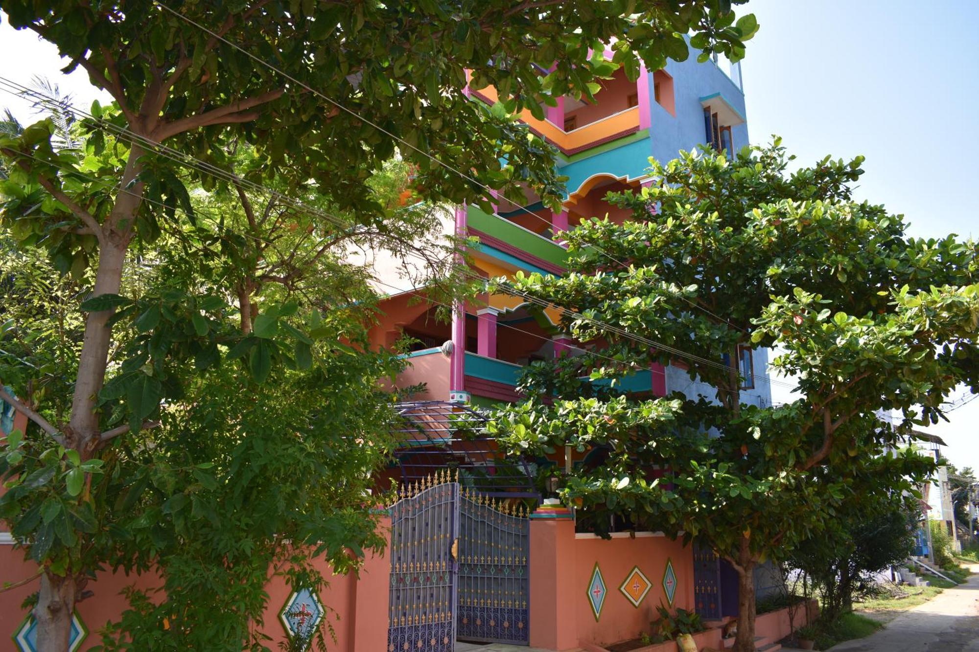 Rainbow Guest House Tiruvannāmalai エクステリア 写真