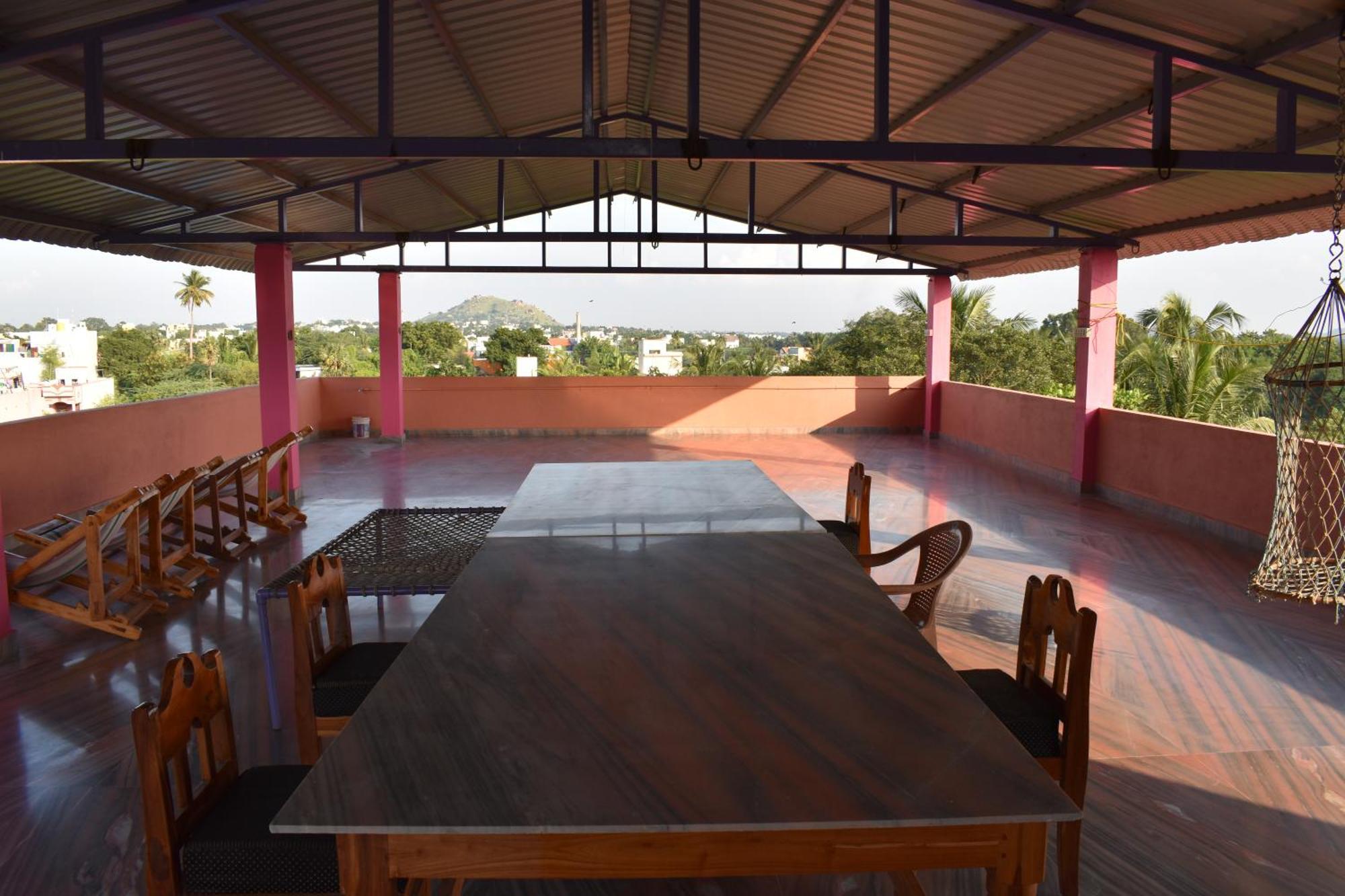 Rainbow Guest House Tiruvannāmalai エクステリア 写真