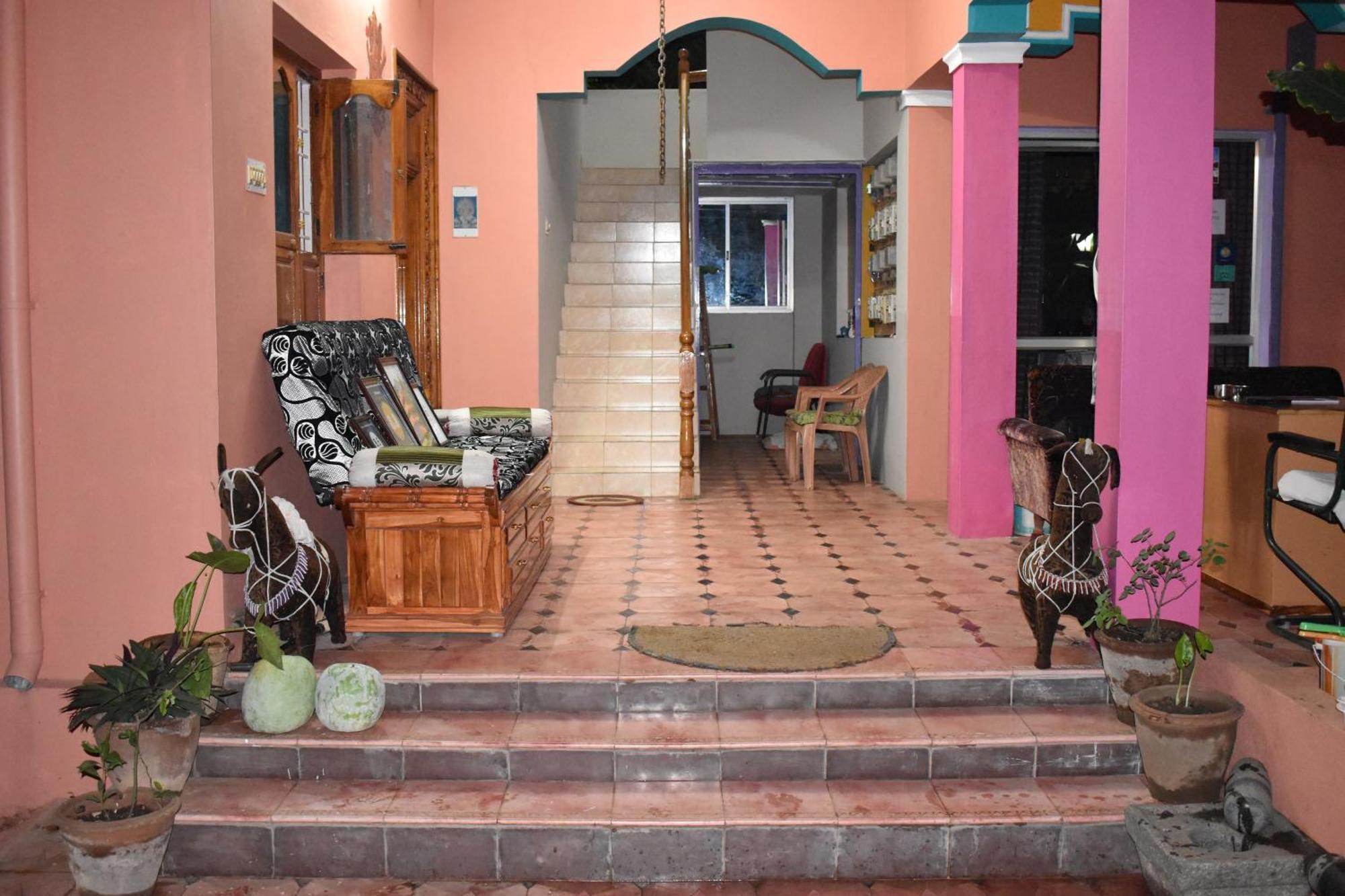 Rainbow Guest House Tiruvannāmalai エクステリア 写真